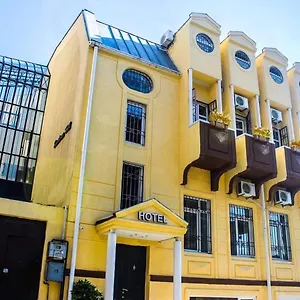 Otel Hill, Tiflis